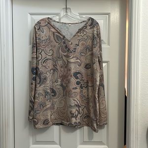 Size XL top 65% polyester 35% cotton